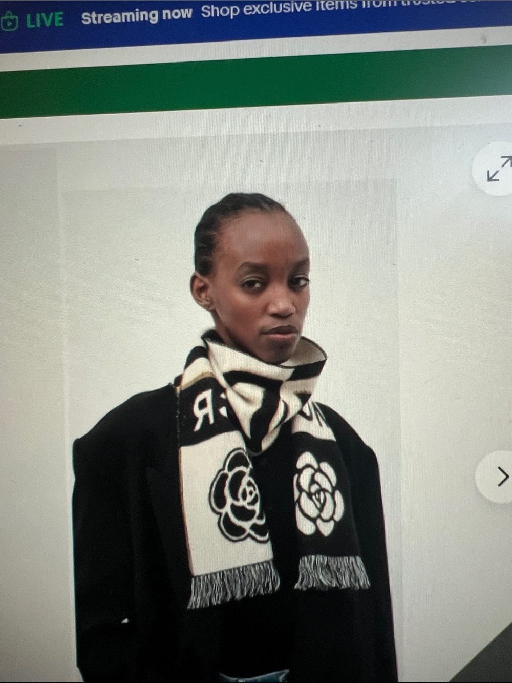 CHANEL Black & White Camellia Intarsia Cashmere Wool Scarf - Picture 11 of 11
